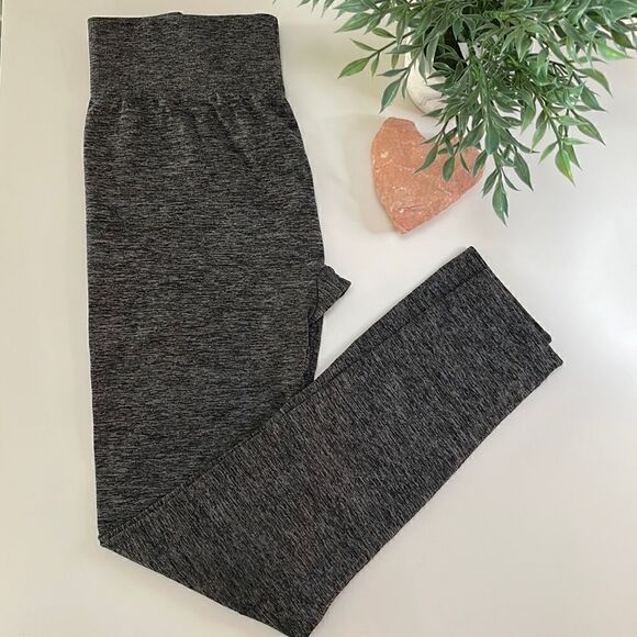 Lerramar leggings.  Size Medium. - Picture 1 of 4